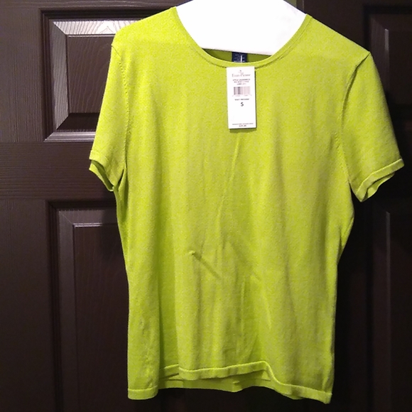 Lime green short sleeve knit top, small, nwt - Picture 2 of 3